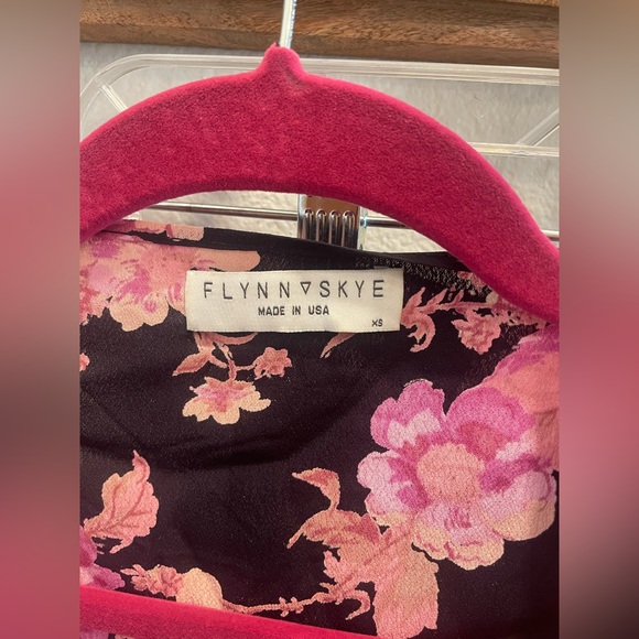 Flynn Skye wrap it up Top & Skirt Set XS - Picture 15 of 17